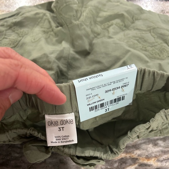 ⭐️Okie Dokie Toddler shorts- Size 3T- NEW⭐️ - Picture 2 of 4